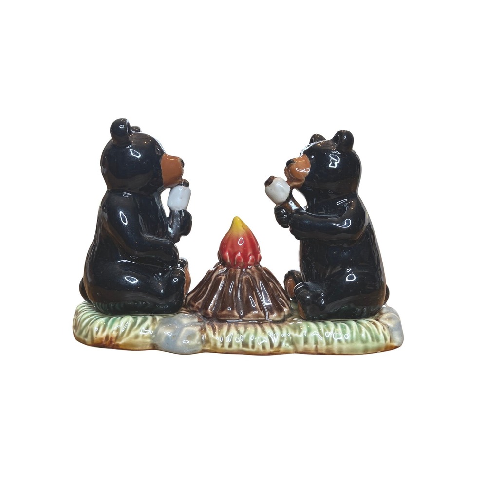 Cracker Barrel Stoneware Camping Bears Salt And Pepper Shaker Set NIB